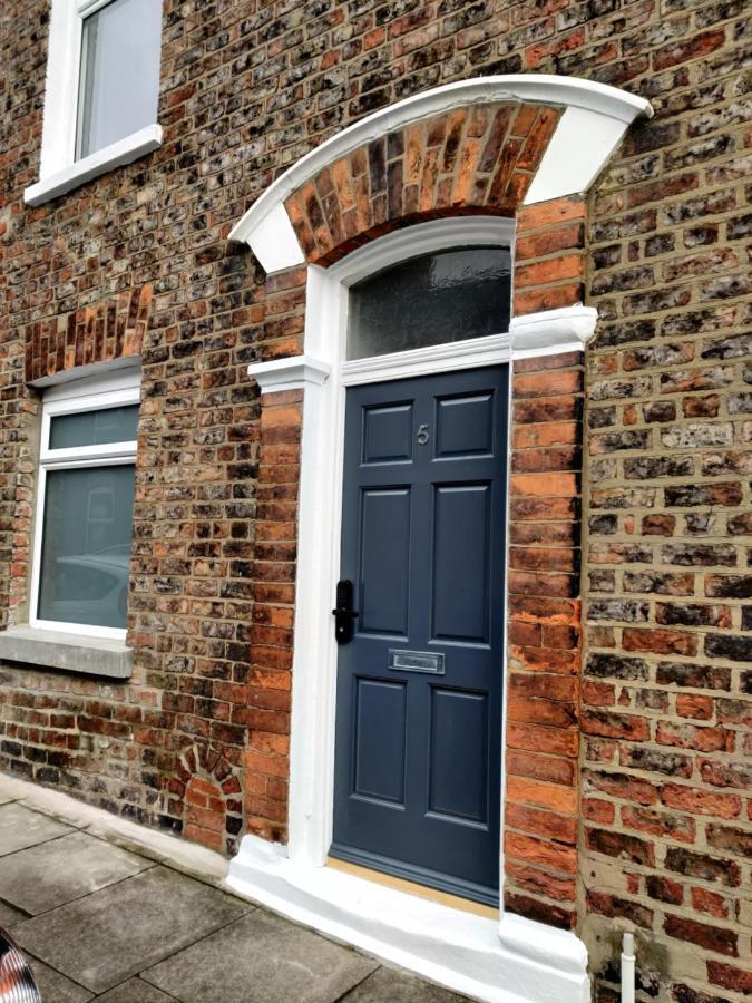 Old School View York Villa Exterior foto